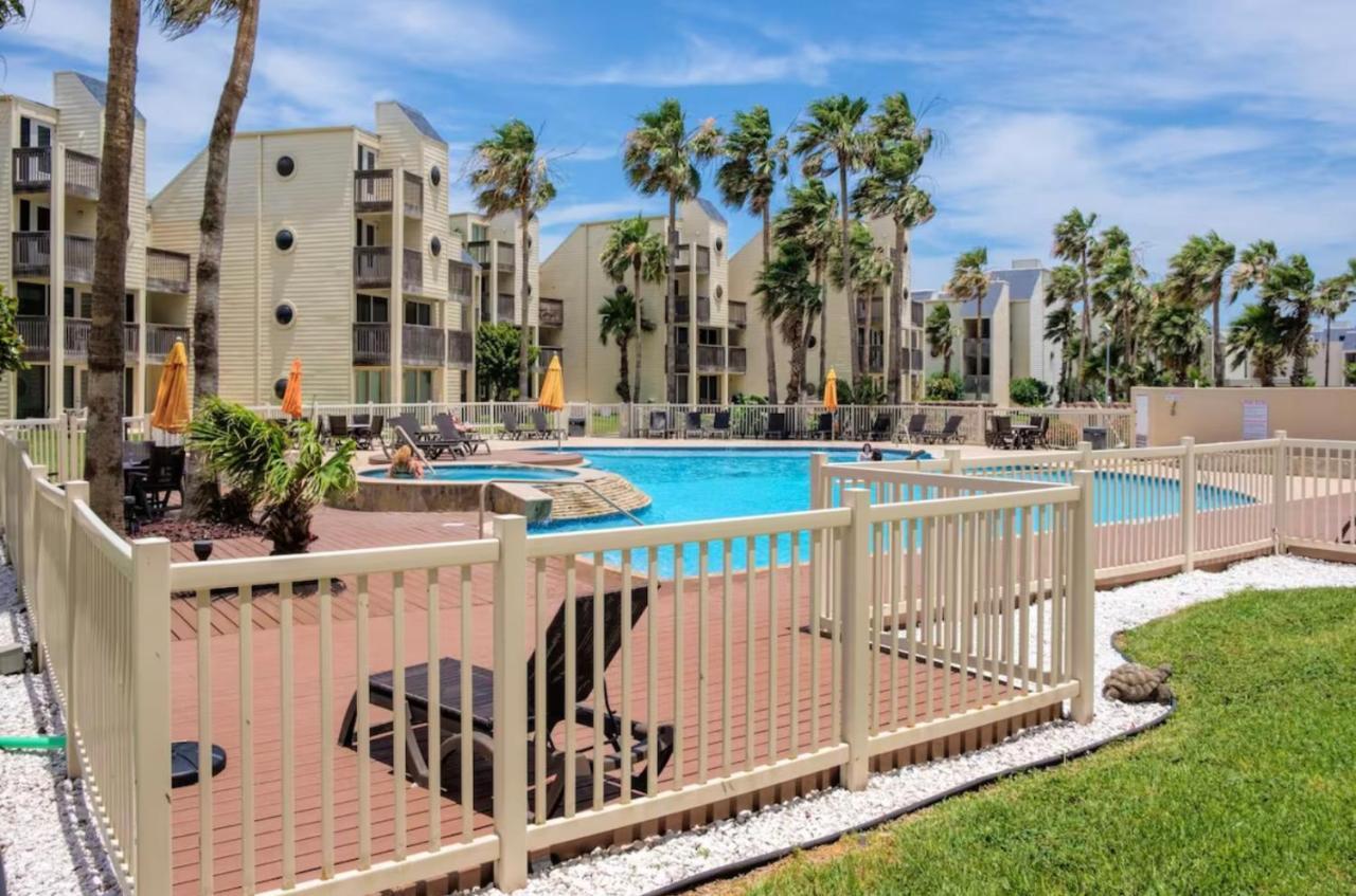 Ocean Breeze Retreat 2Bed 2Bath, Heated Pool! South Padre Island Exterior foto